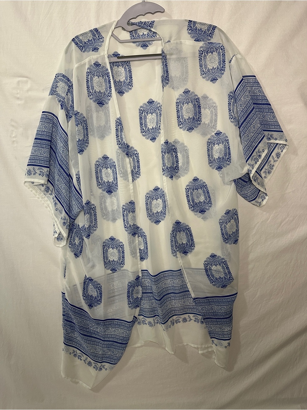 Charlotte Russe White & Blue Printed Kimono-Style Shirt
